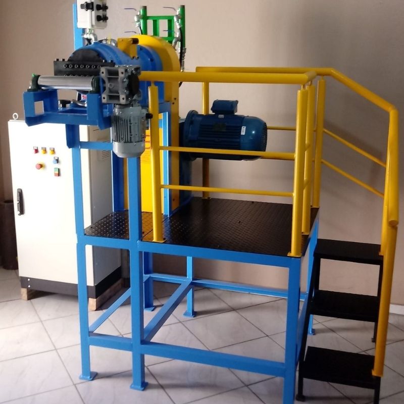 Extrusora Monocolor para EVA e Borracha